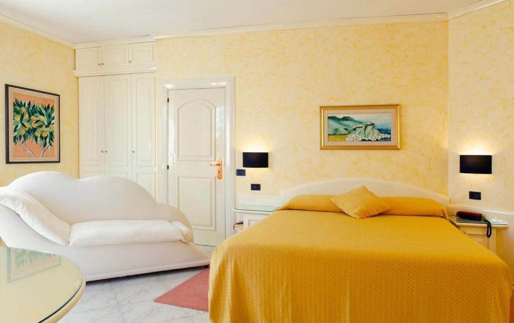 Hotel Villa Leri Monte Colombo Exterior photo